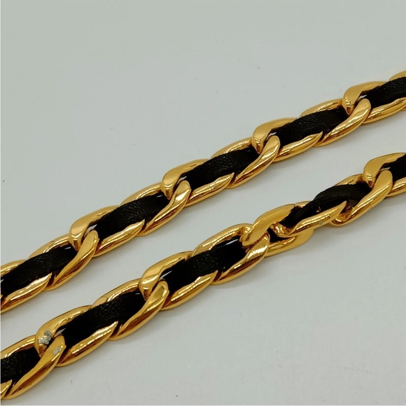 Chanel Gold Tone & Black Chain Belt - 85 cm/33 inches - Picture 7 of 9